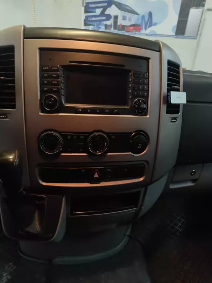 Mercedes-Benz Sprinter 218 Automatik – Bild 5
