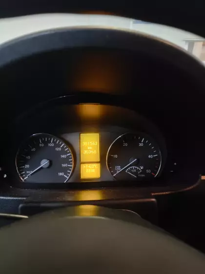Mercedes-Benz Sprinter 218 Automatik – Bild 4